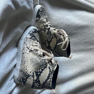 Steve Madden snakeskin sneaker boot shoe